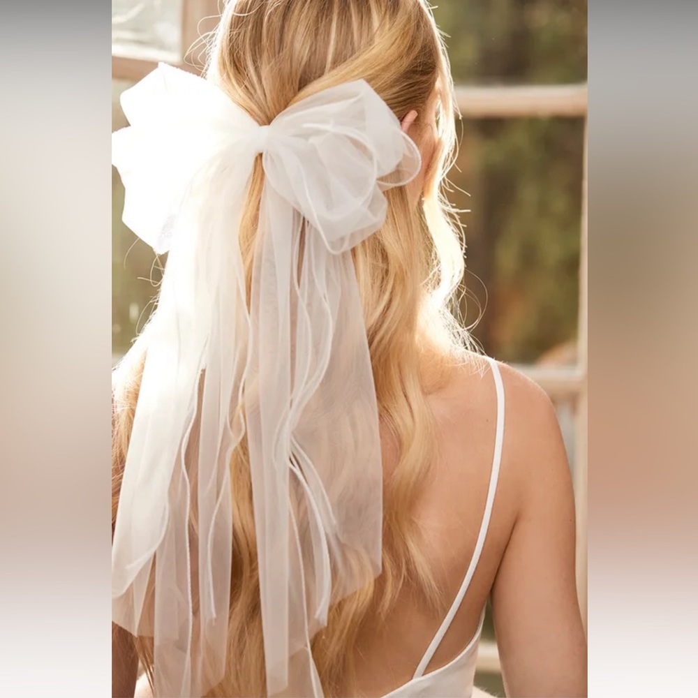 My Dearly Beloved White Organza Oversized Bow Hair Clip